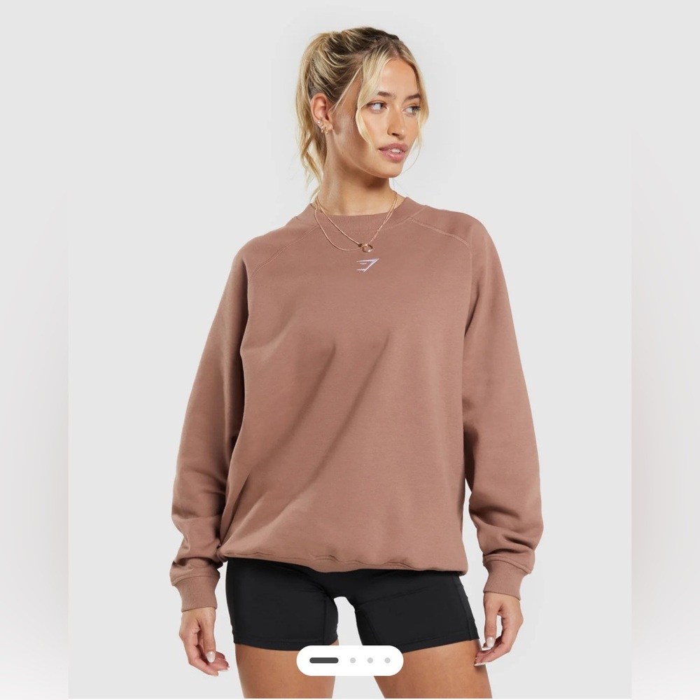 Gymshark Training Oversized Fleece Crewneck Sweatshirt - Tan